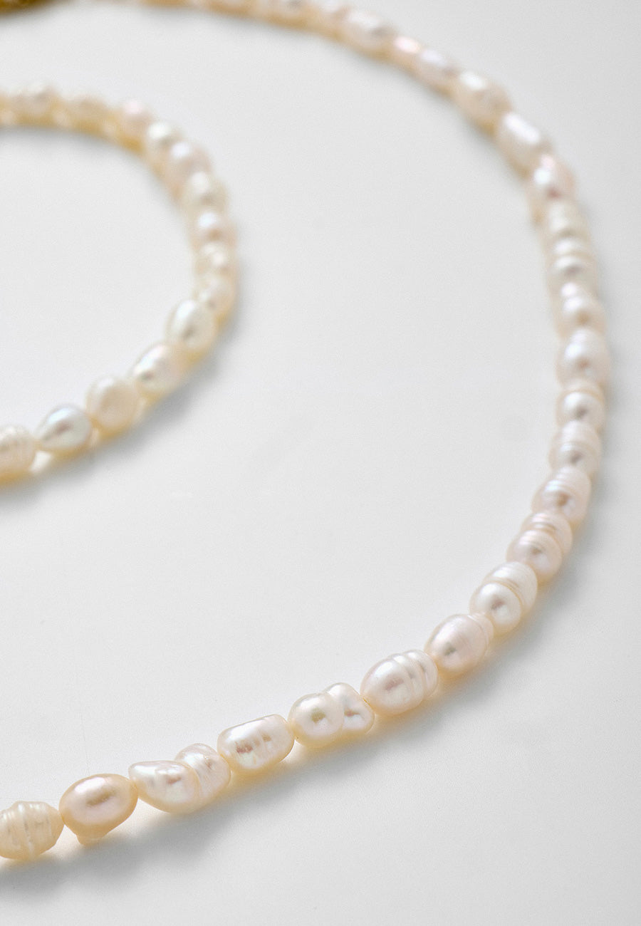 Zamansız Çift Sıra Doğal İnci Kolye