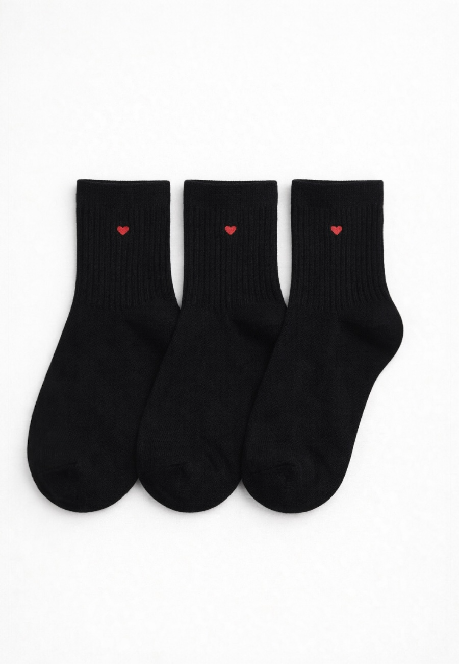 Minimal Kalp Desenli Çorap 3’lü Set