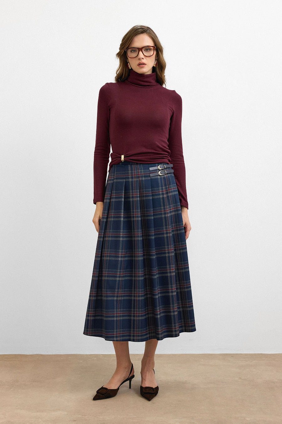 Aksesuar Detaylı Balıkcı Yaka Top-Bordo