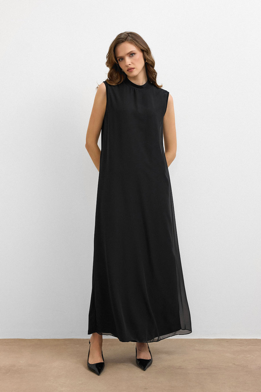 Önü Şifonlu Uzun İç Elbise-Siyah
