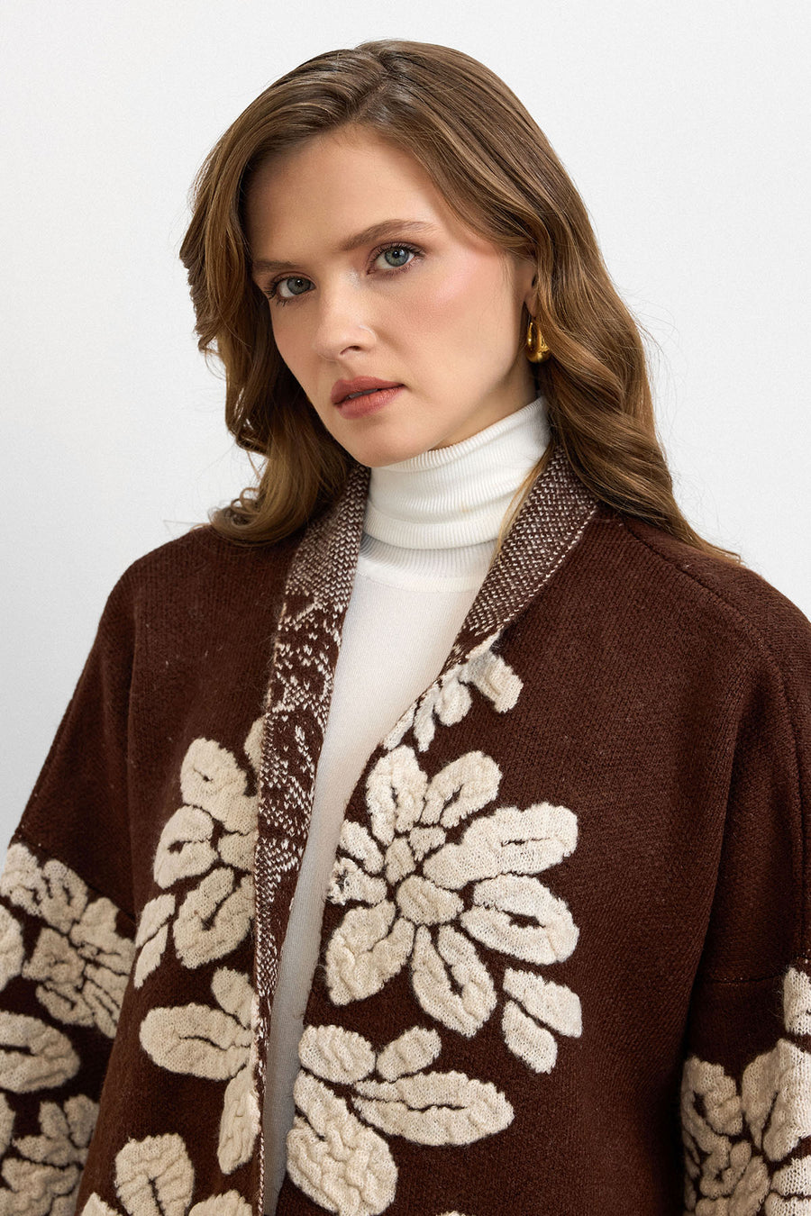 Çiçek Desenli Uzun Hırka Kahve