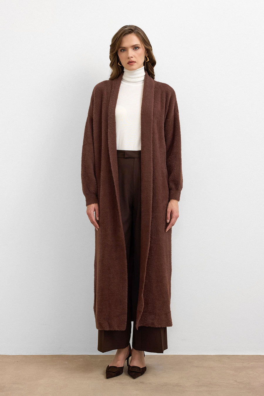 Sakal İplik Model Uzun Hırka Kahve