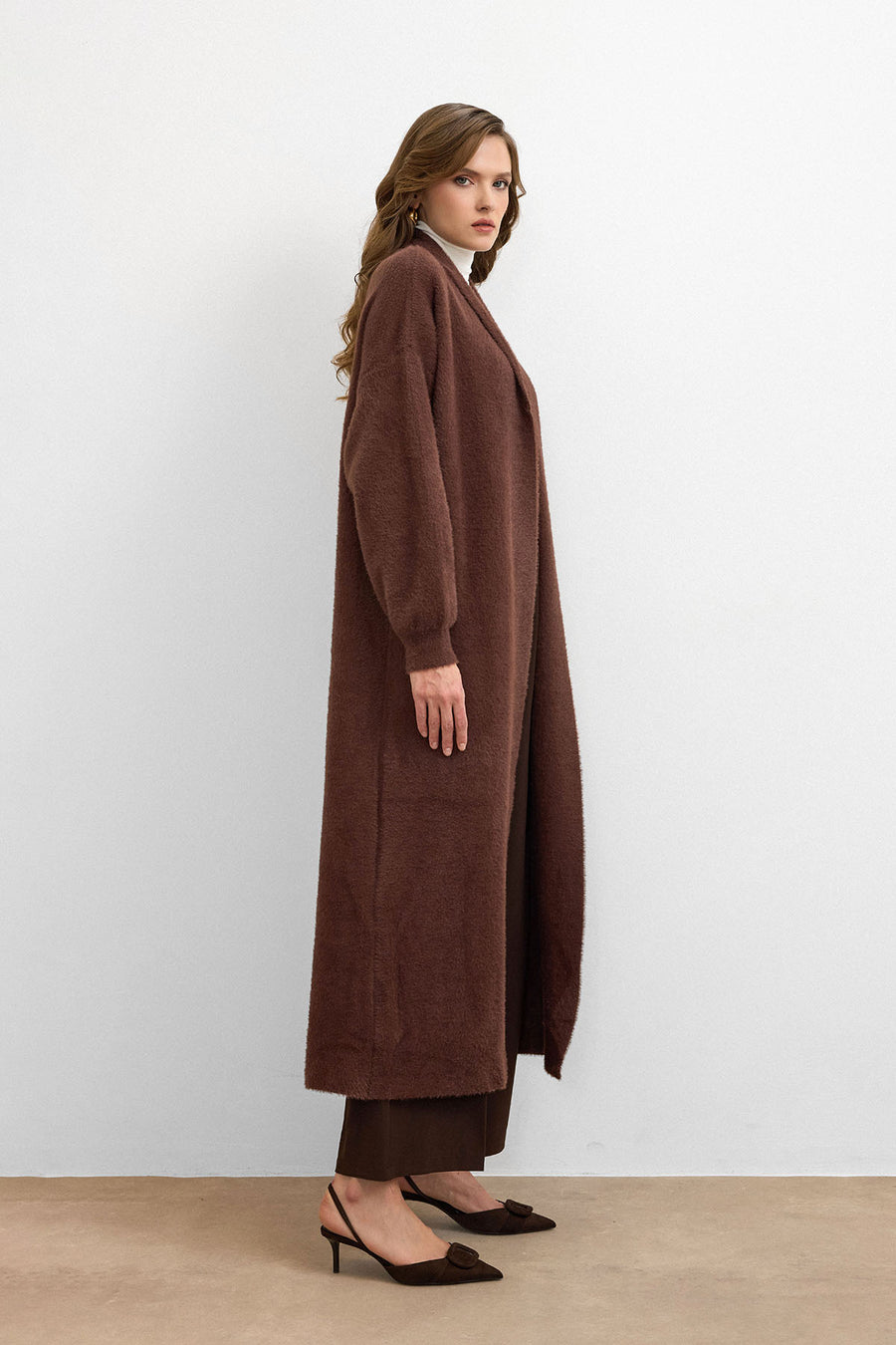 Sakal İplik Model Uzun Hırka Kahve