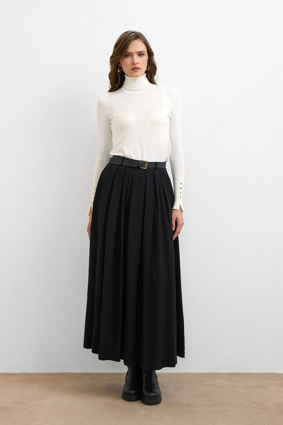 Classic Fit Dökümlü Maxi Etek Siyah