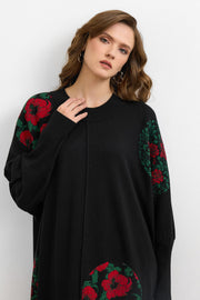 Kuzu Yünlü Çiçek Patchli Elbise – Kırmızı