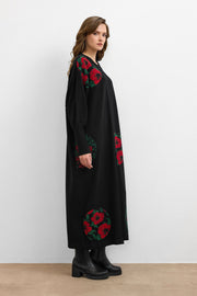 Kuzu Yünlü Çiçek Patchli Elbise – Kırmızı