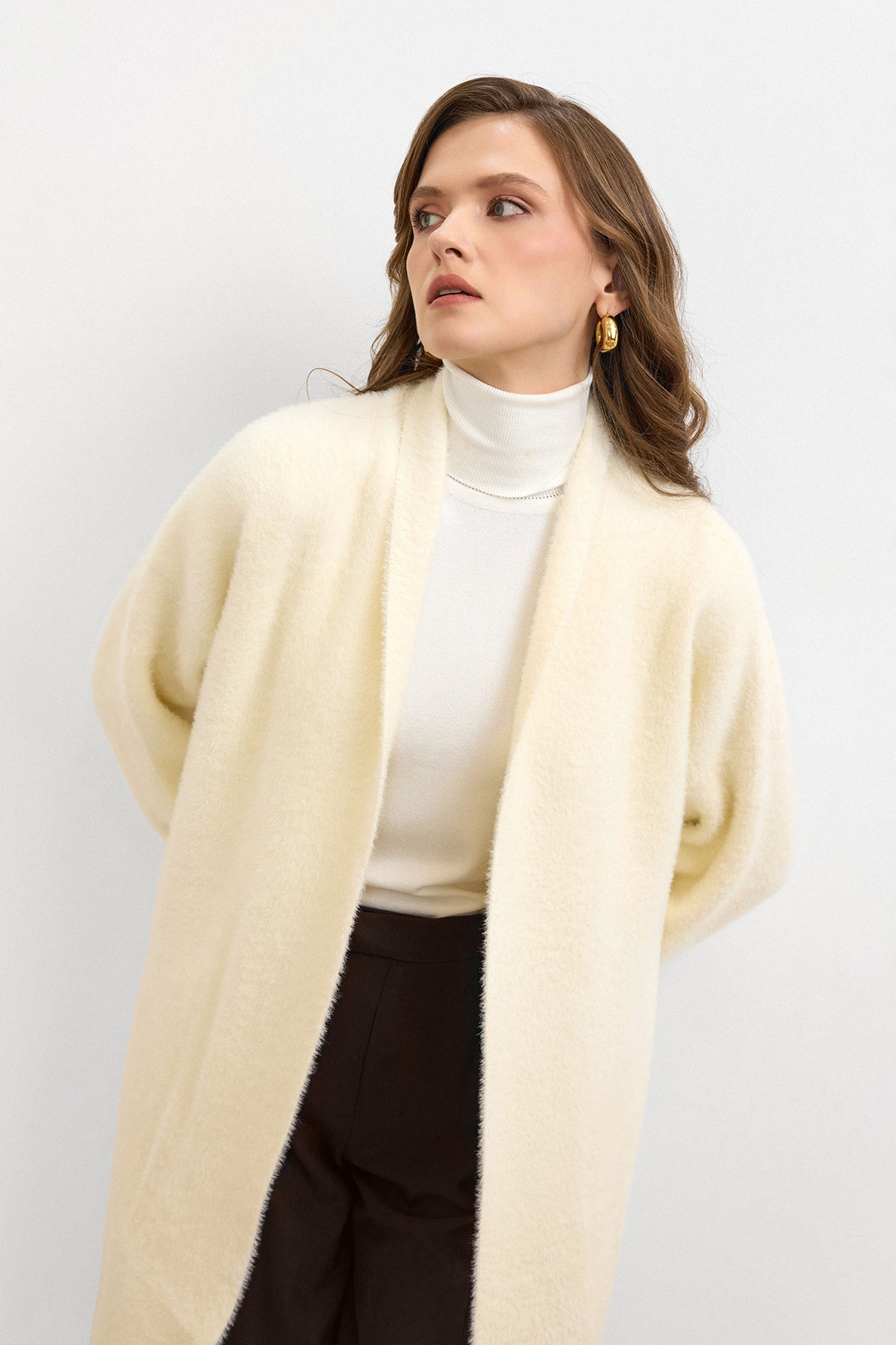 Sakal İplik Model Uzun Hırka -Vanilya