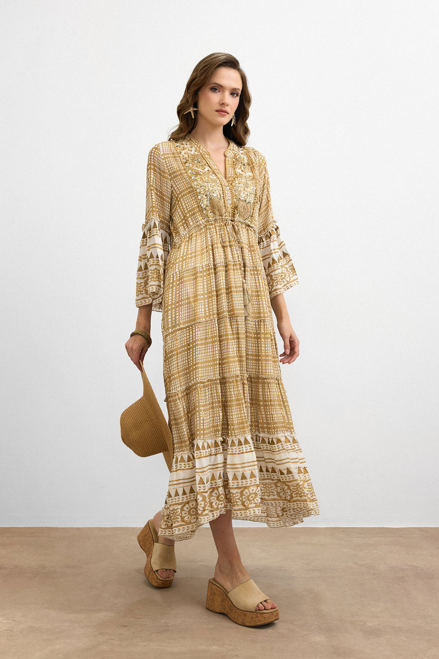 IBBN-43039 Bej Harmony Elbise