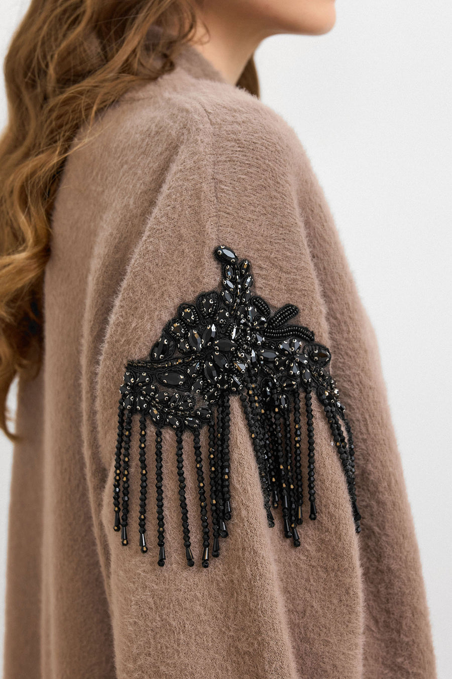 Omuz Taş İşlemeli Uzun Hırka Vizon