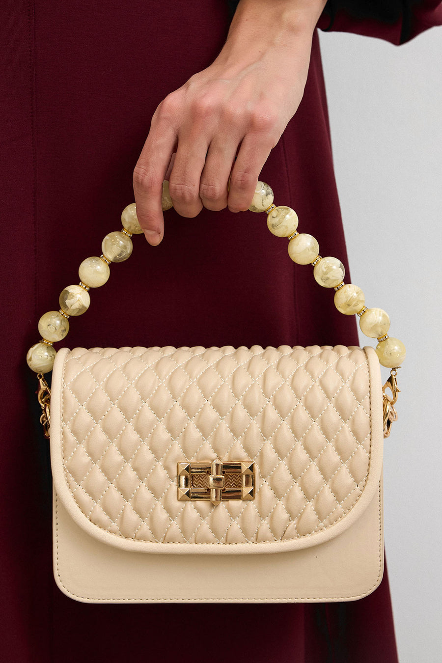 Wanda İnci Taneli Saplı Kapitone Kadın Çantası Krem