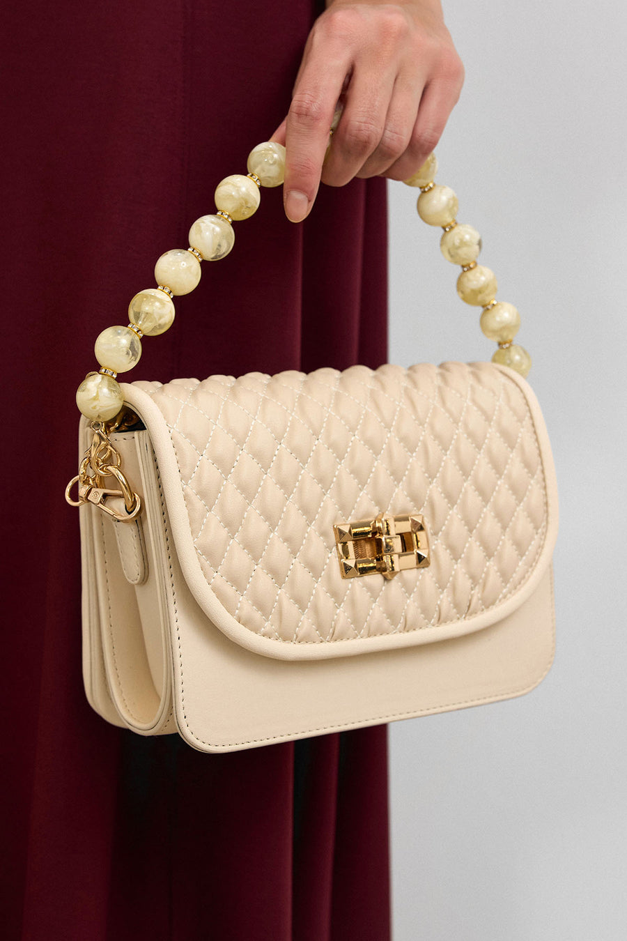 Wanda İnci Taneli Saplı Kapitone Kadın Çantası Krem