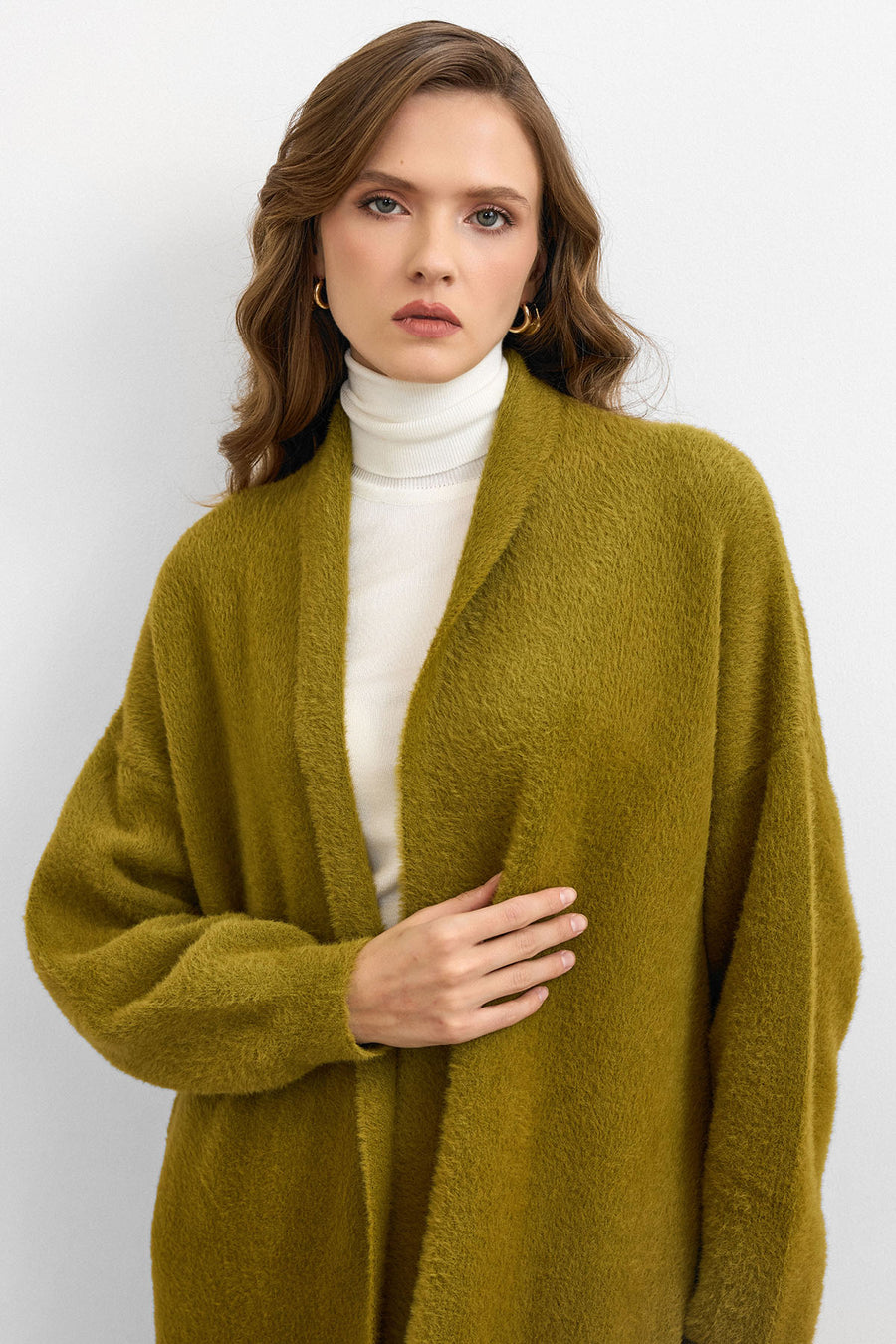 Sakal İplik Model Uzun Hırka Yağ Yeşili