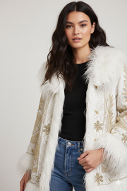 Kürk Detaylı İthal Mont