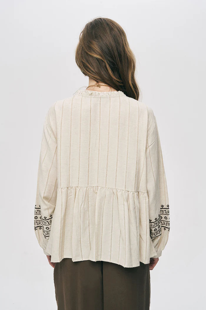 ORF-Nakış İşlemeli ve Püskül Detaylı Bohem Gömlek