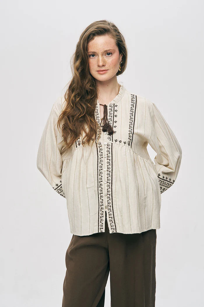 ORF-Nakış İşlemeli ve Püskül Detaylı Bohem Gömlek
