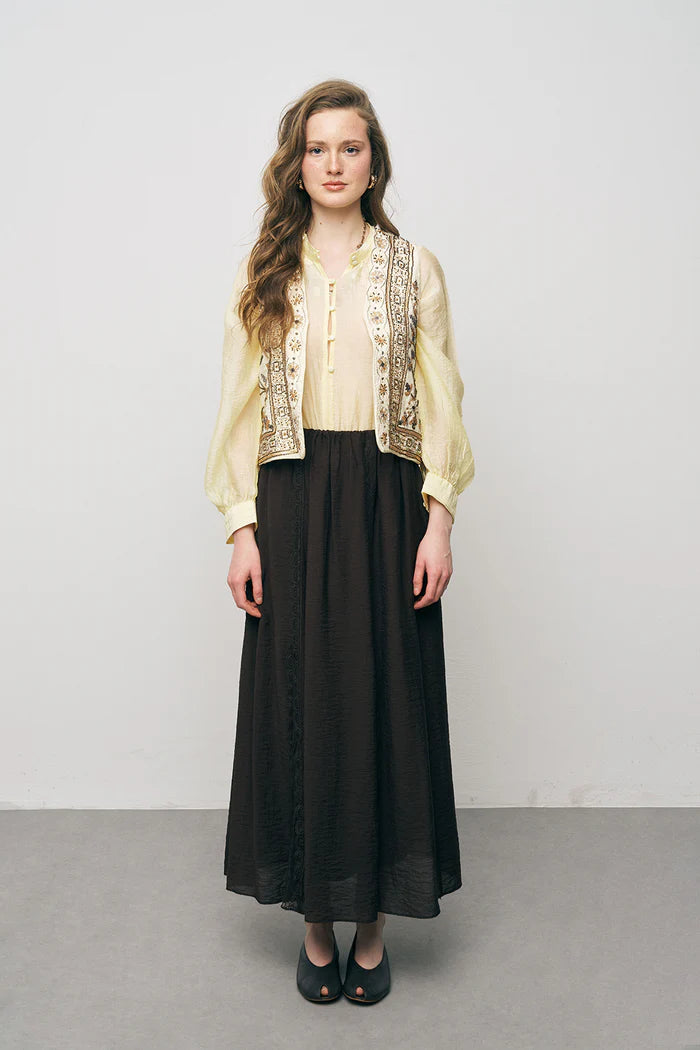 ORF-Nakış ve Boncuk İşlemeli Kahverengi Kısa Yelek Sarı