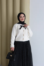 Fiyonk Detaylı Yumuşak Dokulu Triko Hırka