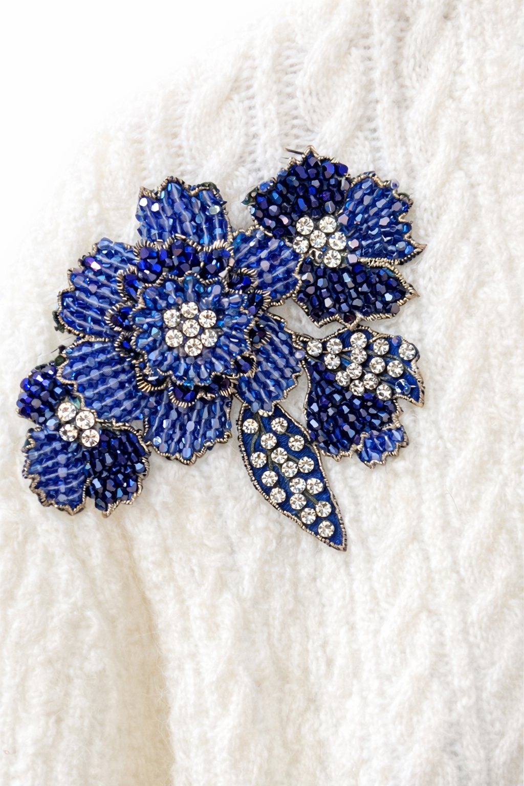 İşlemeli Kot Detaylı Hırka