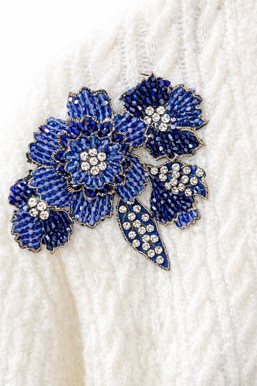 İşlemeli Kot Detaylı Hırka