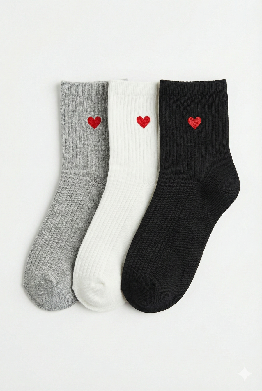 Minimal Kalp Desenli Çorap 3’lü Set