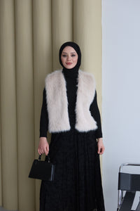 Düz Desen Kısa Kürk Yelek-Krem