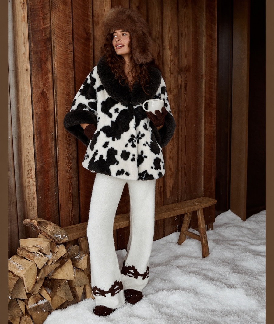Siyah–Beyaz Desenli Kürk Detaylı Oversize Panço