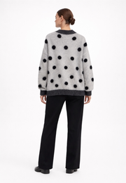 Taşlı Çiçek Detaylı Gri Triko Kazak