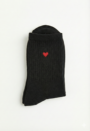 Minimal Kalp Desenli Çorap