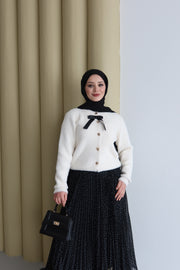 Fiyonk Detaylı Yumuşak Dokulu Triko Hırka