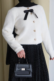 Fiyonk Detaylı Yumuşak Dokulu Triko Hırka