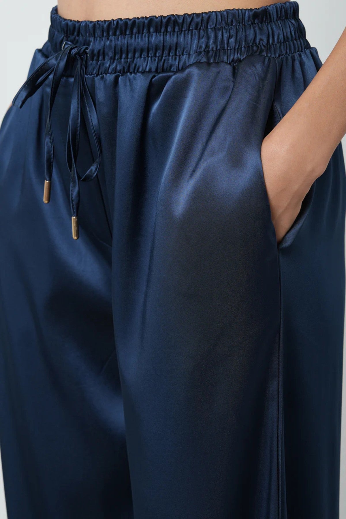 Lacivert Saten Bol Paça Kadın Pantolon - 45292