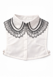 Siyah Dantel Detaylı Zarif Takma Yakalık