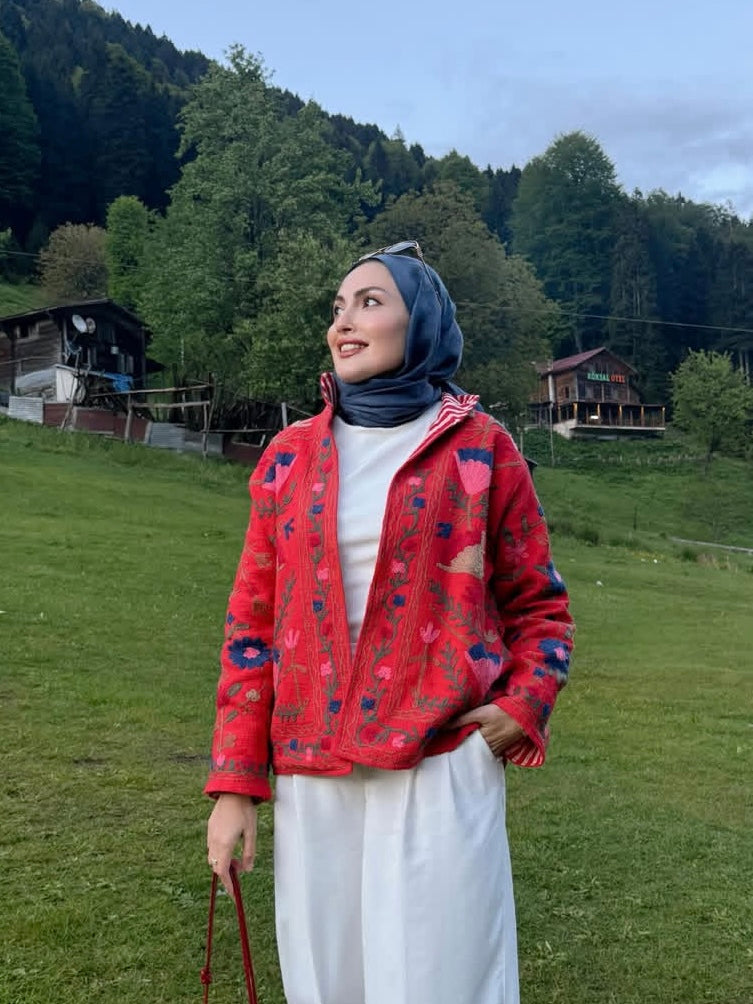 Nakış Detaylı Tasarım Ceket