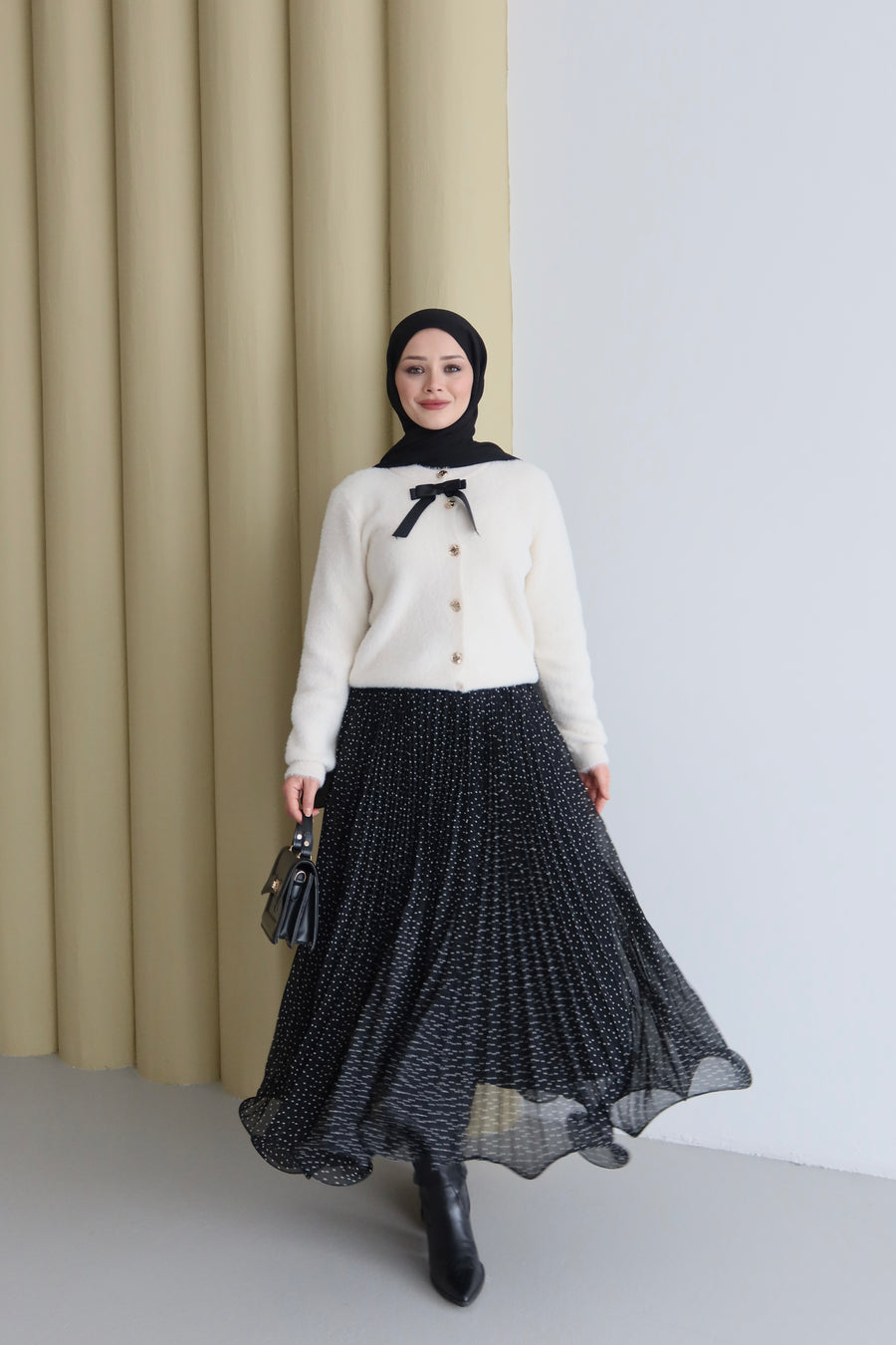 Puantiye Pileli Şifon Etek