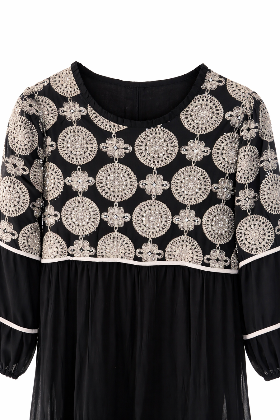 Dantel İnci İşlemeli Katlı Maksi Elbise-Siyah