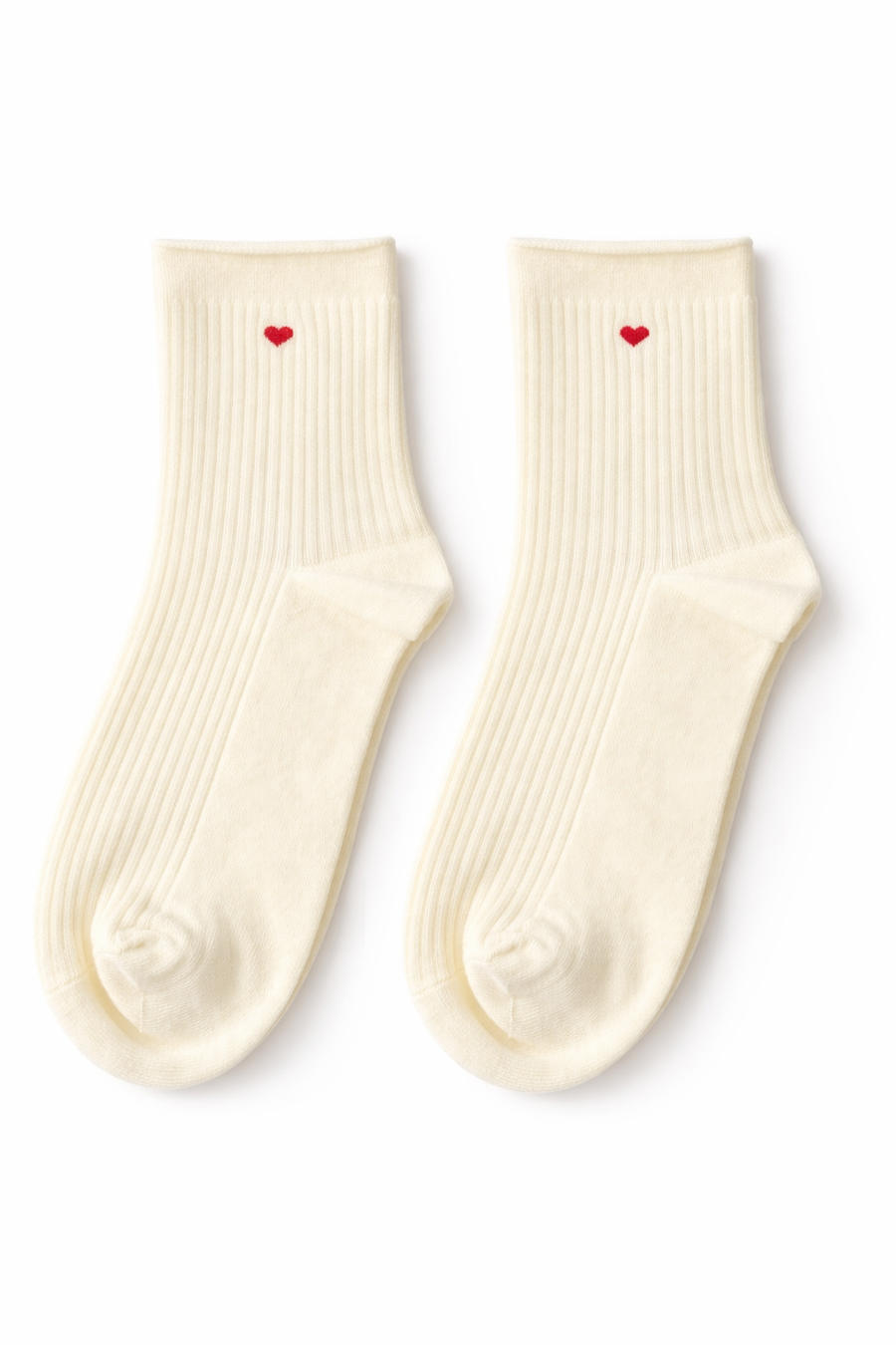 Minimal Kalp Desenli Çorap
