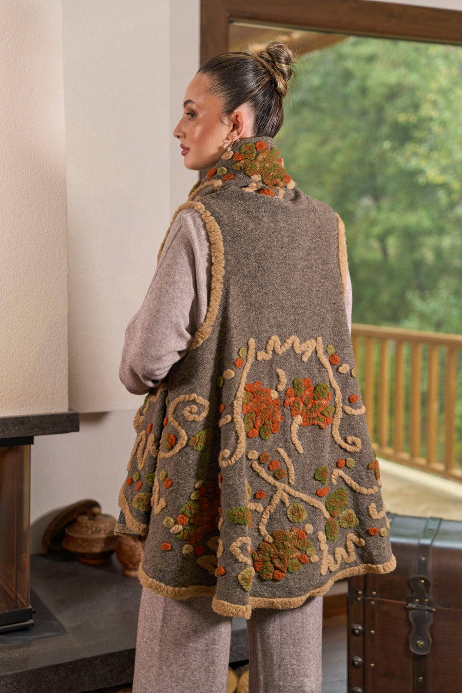 Rana Subaşı Desenli Keçe Yelek - 2007