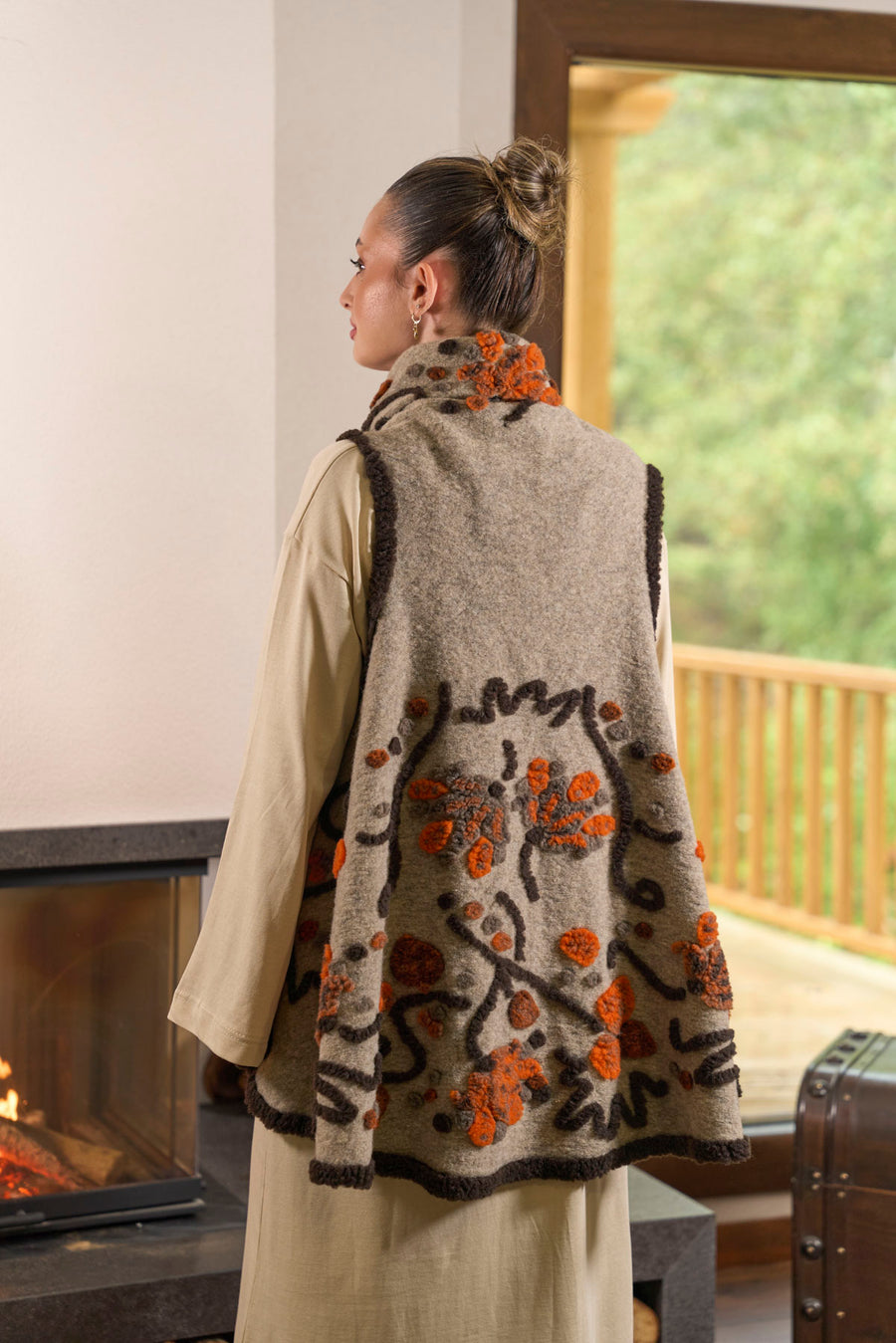 Rana Subaşı Desenli Keçe Yelek-2004