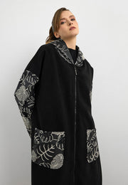 Rana Subaşı Çiçek Detaylı Kapüşonlu Kaban