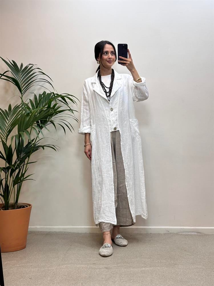 Önden Üç Düğmeli Cepli Keten Kap Beyaz