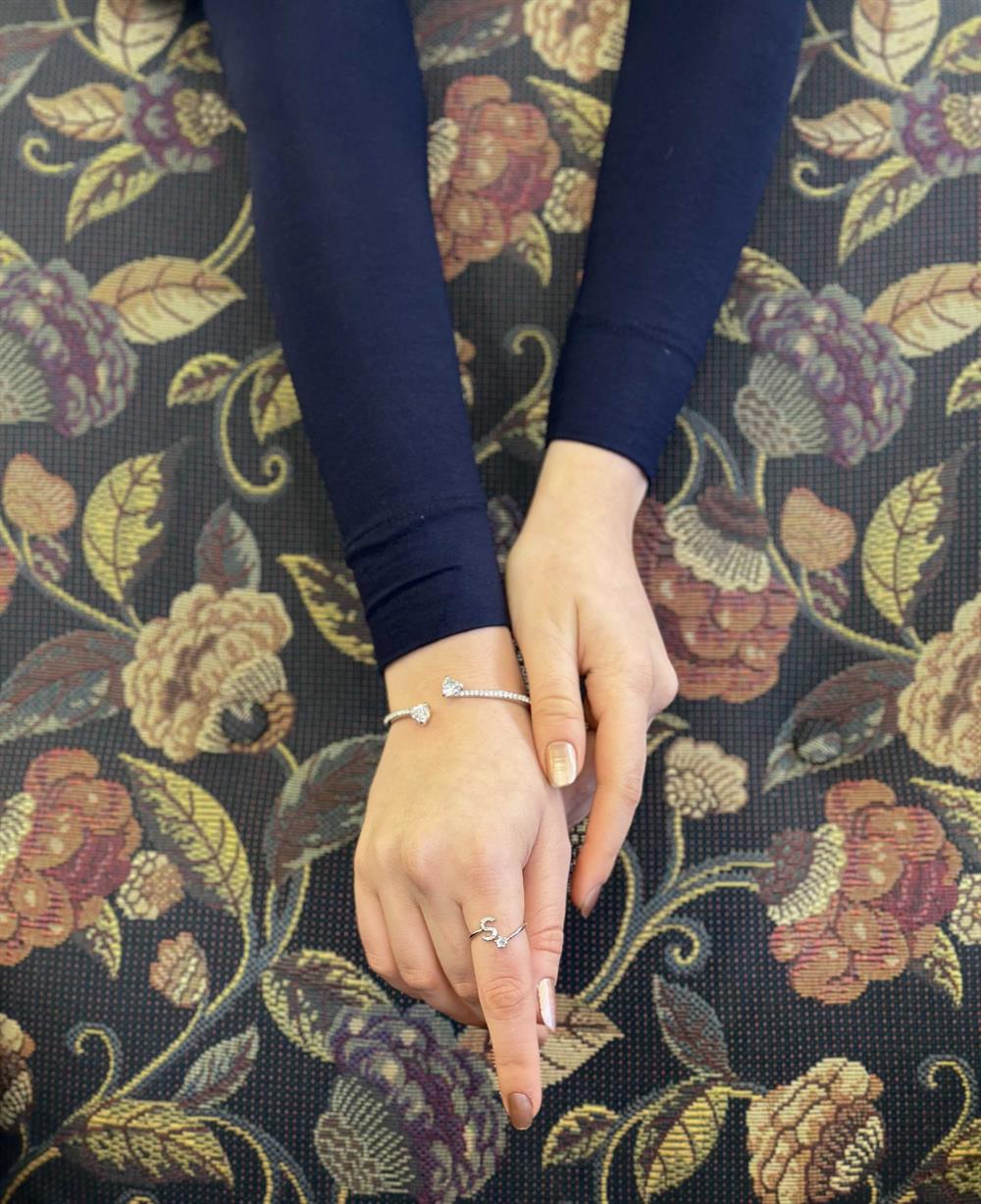 Sade Kolluk Lacivert