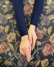 Sade Kolluk Lacivert