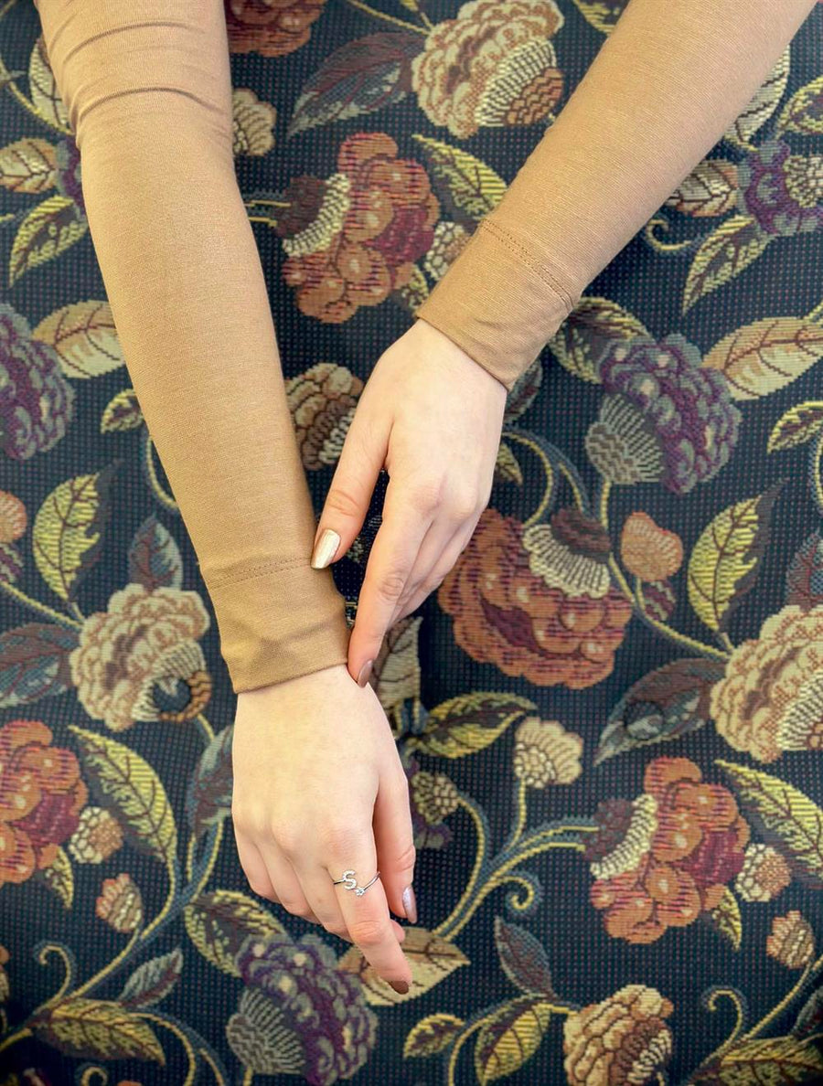 Sade Kolluk Sütlü Kahve