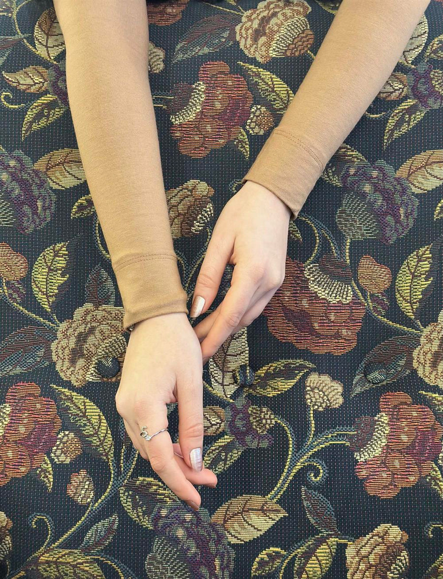 Sade Kolluk Sütlü Kahve