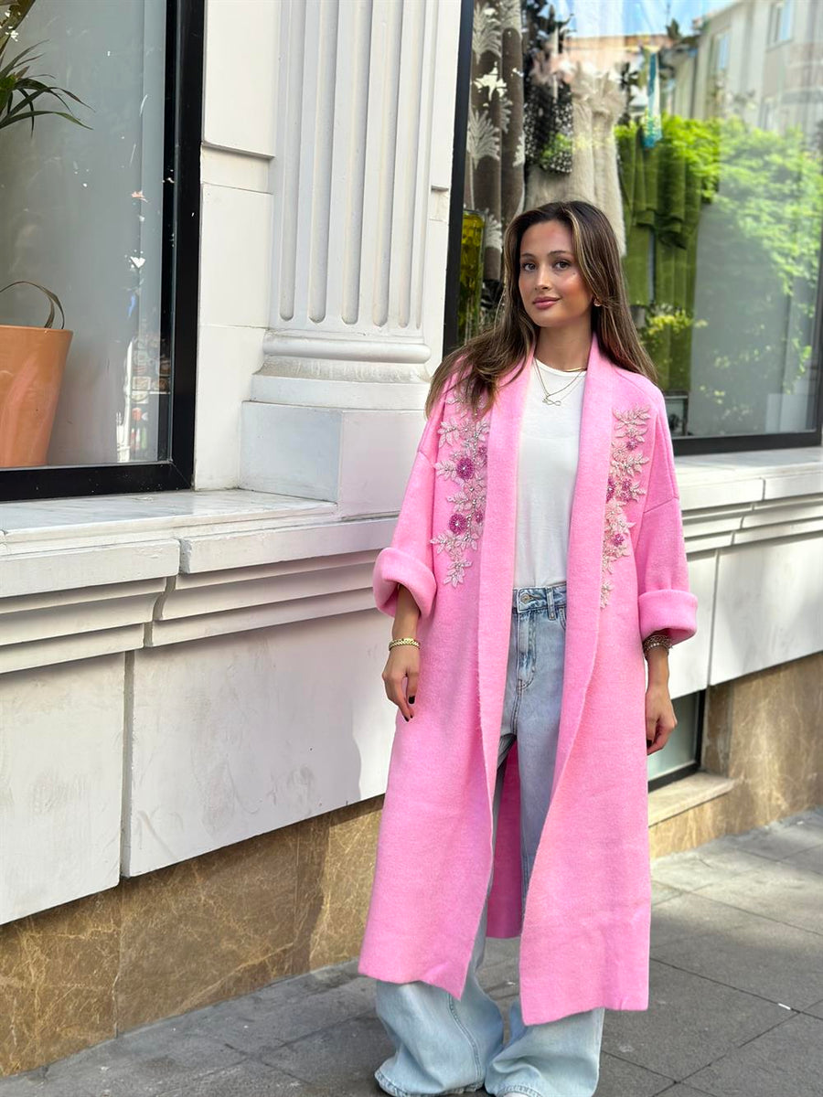 Uzun Çift Taraflı El İşlemeli Triko Hırka Pembe