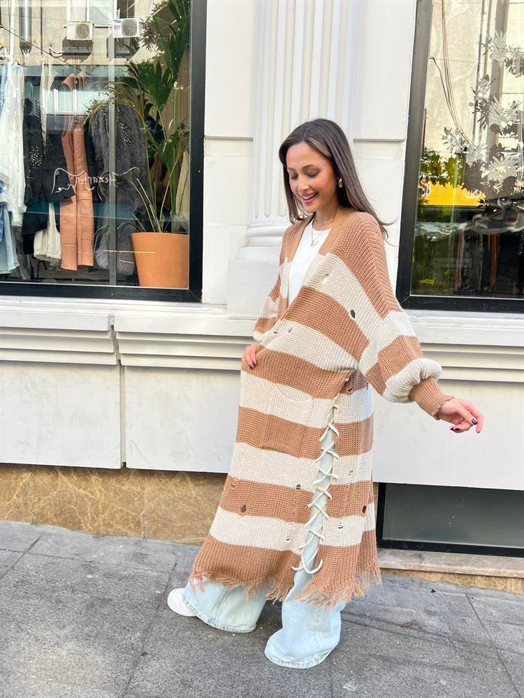 Yandan Bağcıklı Püsküllü Hırka Krem-Vizon